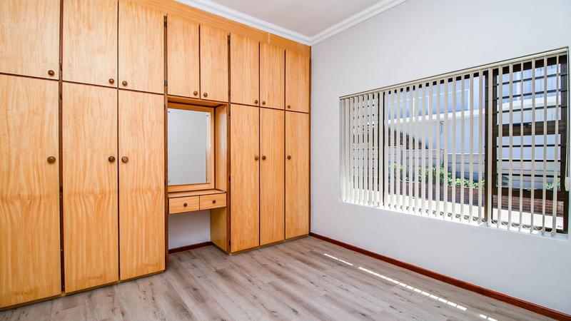 5 Bedroom Property for Sale in Jongensfontein Western Cape